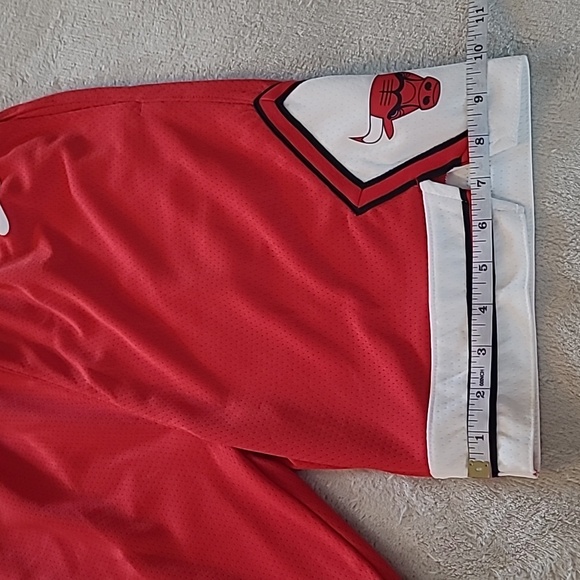 Nike Chicago Bulls NBA Dri Fit Basketball Shorts Kids Youth L Red Logo Active - Picture 6 of 13